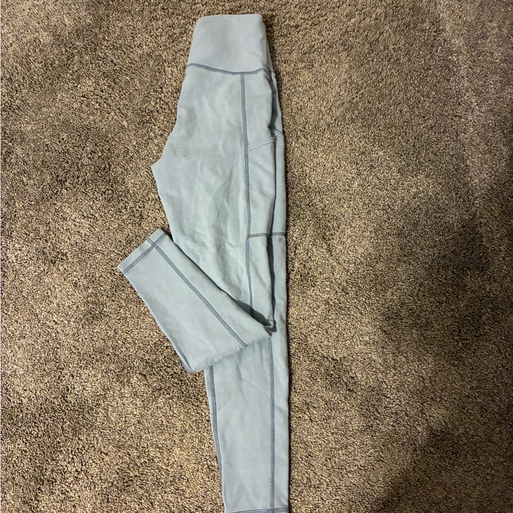 Light Blue Leggings with Pockets!